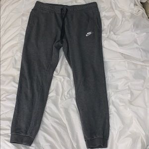 EUC mens joggers | nike